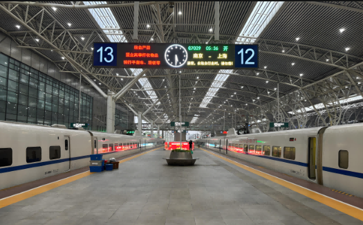 高铁�����照明面板灯工矿灯